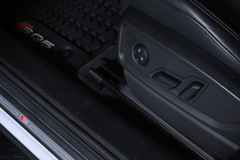 Used 2023 Audi SQ5 Prestige w/ Prestige Package image 19