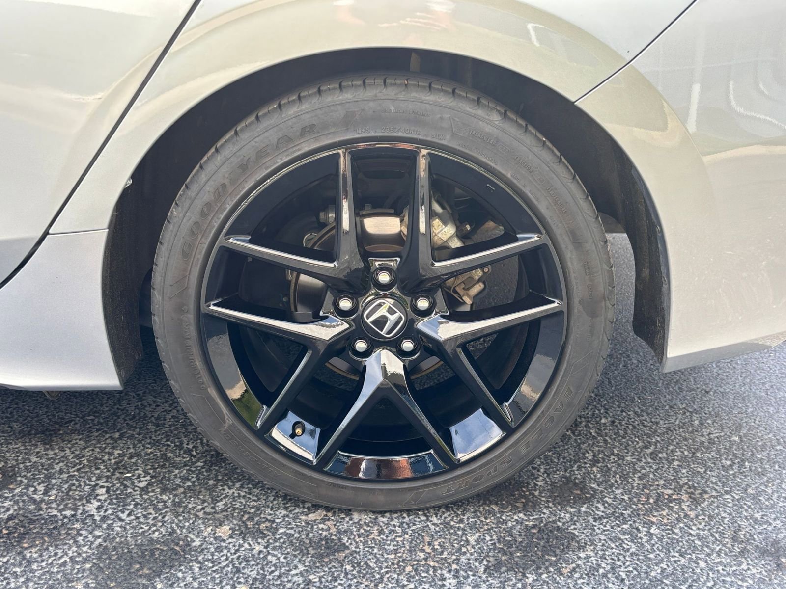 Used 2025 Honda Civic Sport image 29