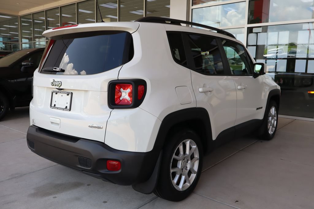 Used 2019 Jeep Renegade Latitude FWD image 10