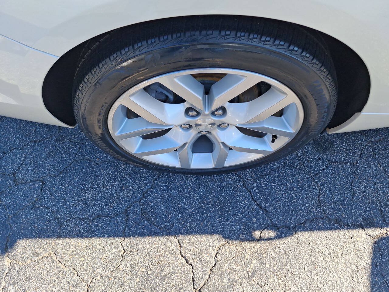 Used 2014 Chevrolet Impala LTZ FWD image 6