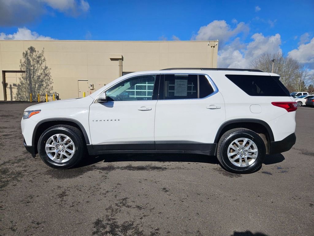 Used 2021 Chevrolet Traverse LT image 3