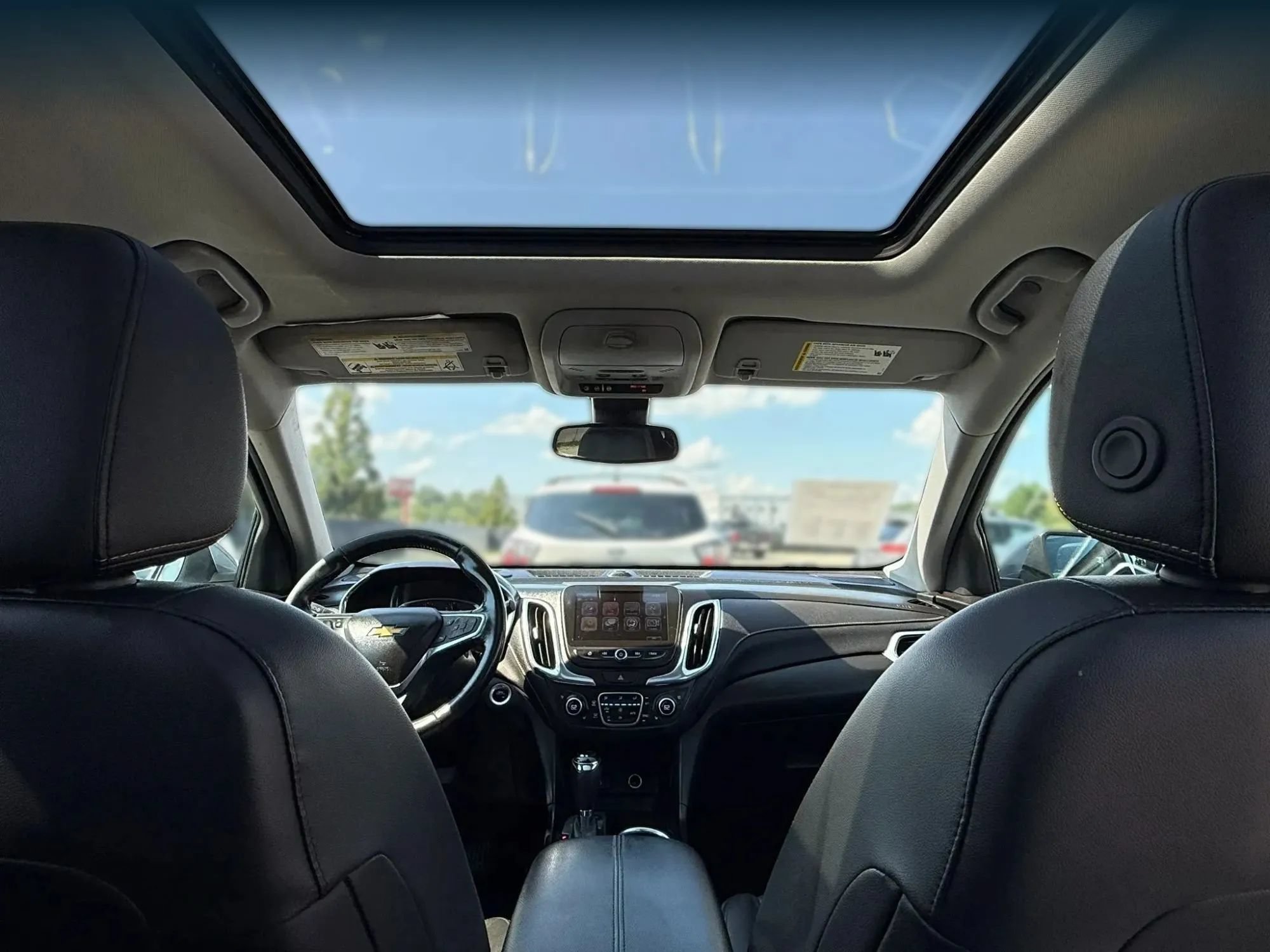 Used 2018 Chevrolet Equinox Premier w/ Premier True North Edition AWD/4WD image 23