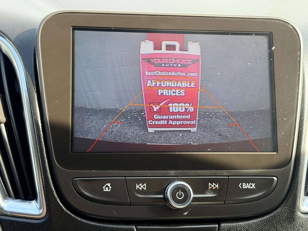 Used 2016 Chevrolet Malibu LT w/ Leather Package FWD image 33