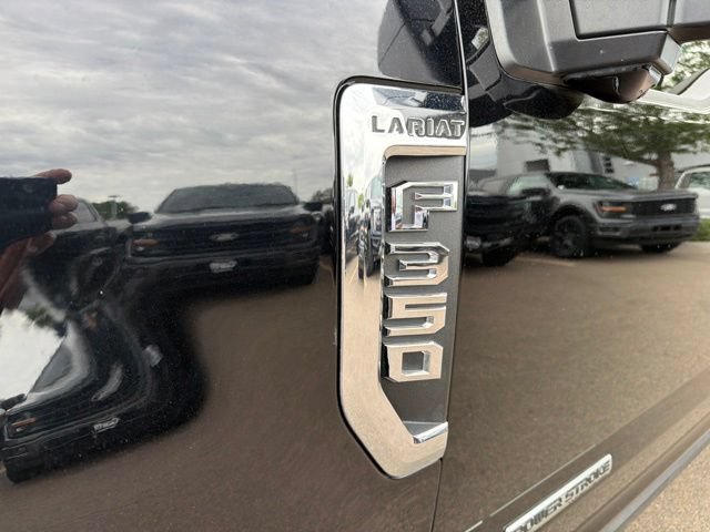 Certified 2022 Ford F350 Lariat w/ Lariat Ultimate Package AWD/4WD image 13