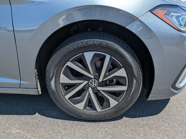 Used 2025 Volkswagen Jetta S image 11