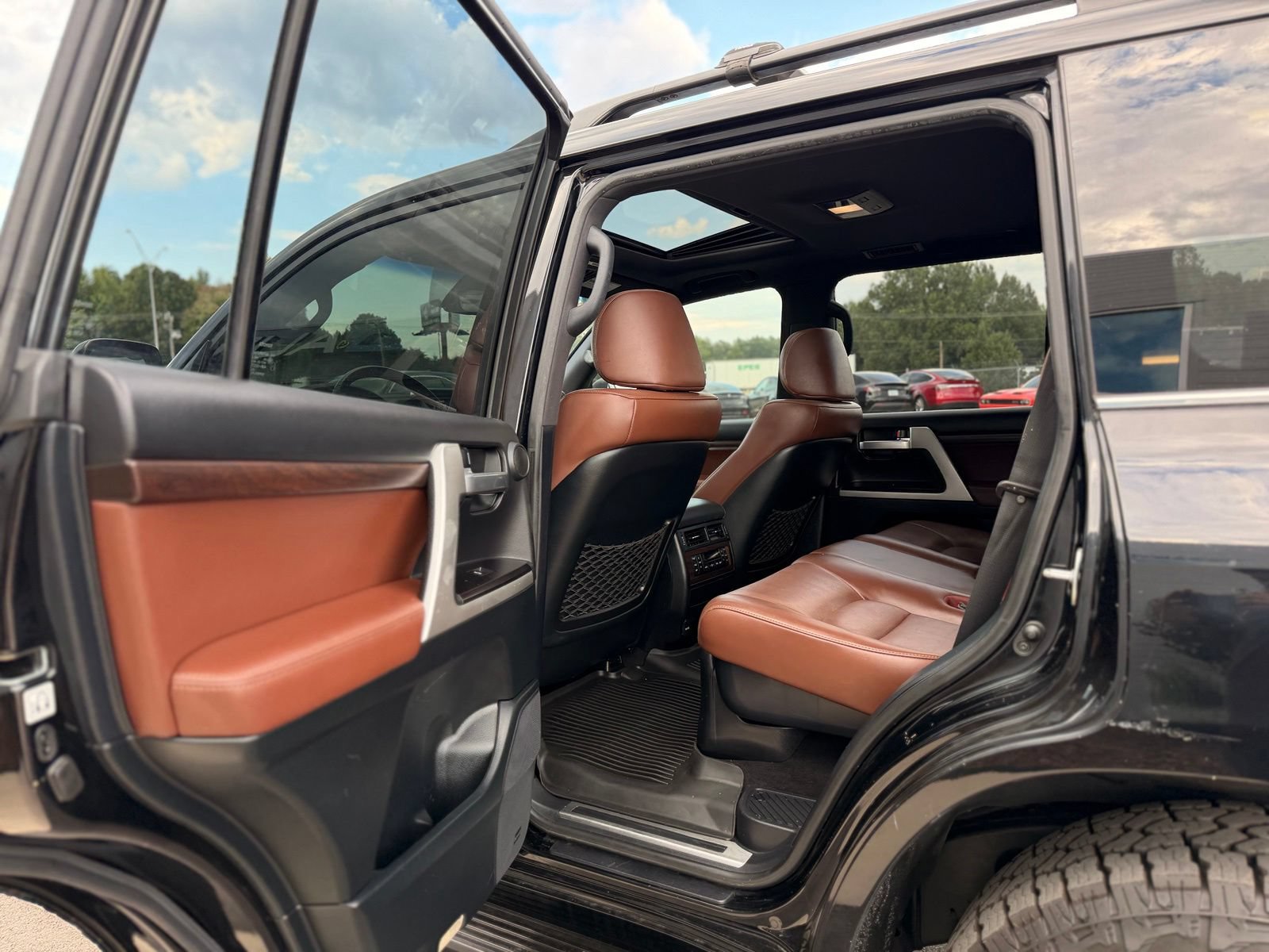 Used 2020 Toyota Land Cruiser AWD/4WD image 17