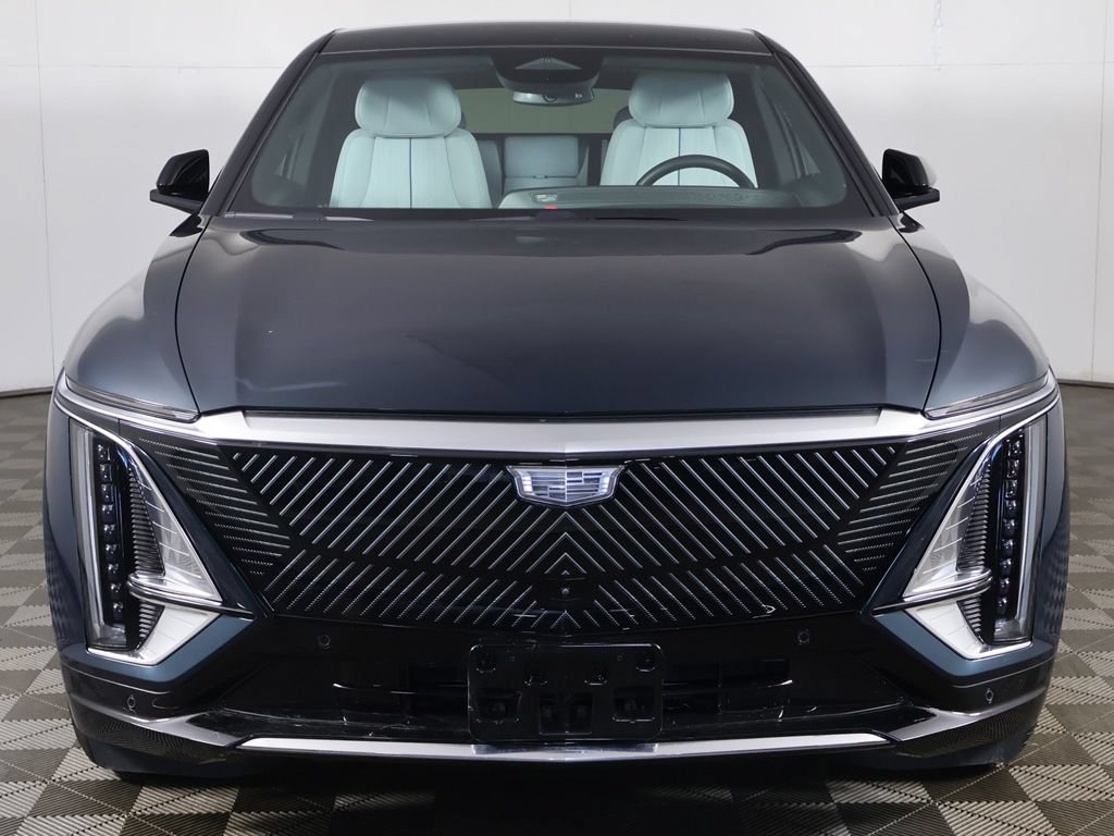 Used 2025 Cadillac Lyriq Luxury RWD image 14