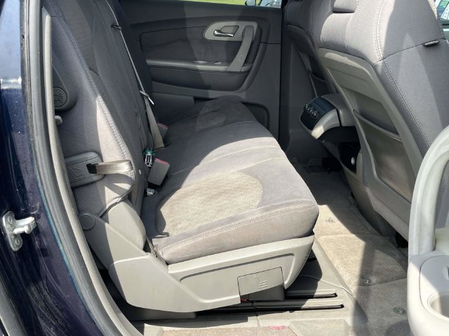 Used 2011 Chevrolet Traverse LS FWD image 22