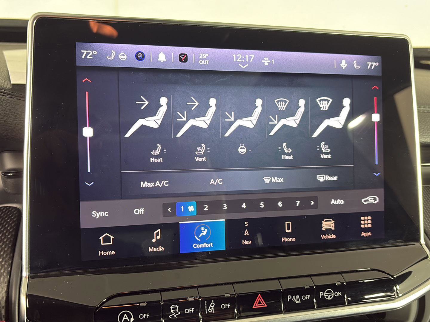 Used 2023 Jeep Compass Trailhawk w/ Trailhawk Elite Group image 32