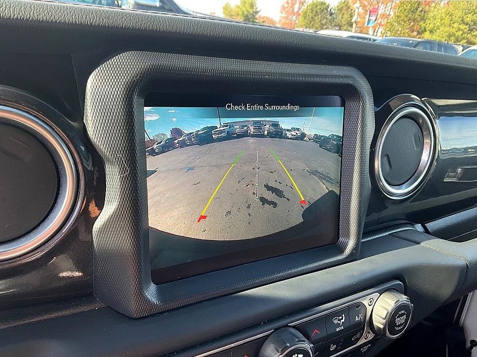 Used 2021 Jeep Wrangler Unlimited Sahara image 19