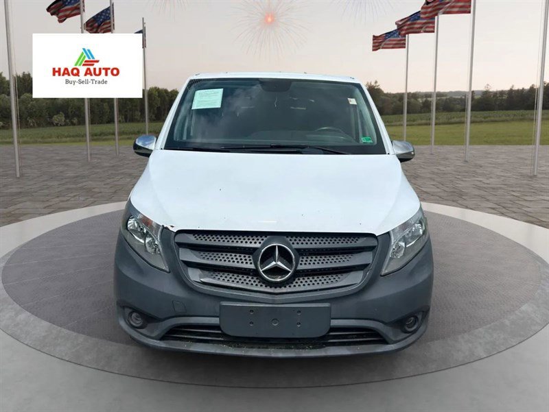 Used 2016 Mercedes-Benz Metris image 2