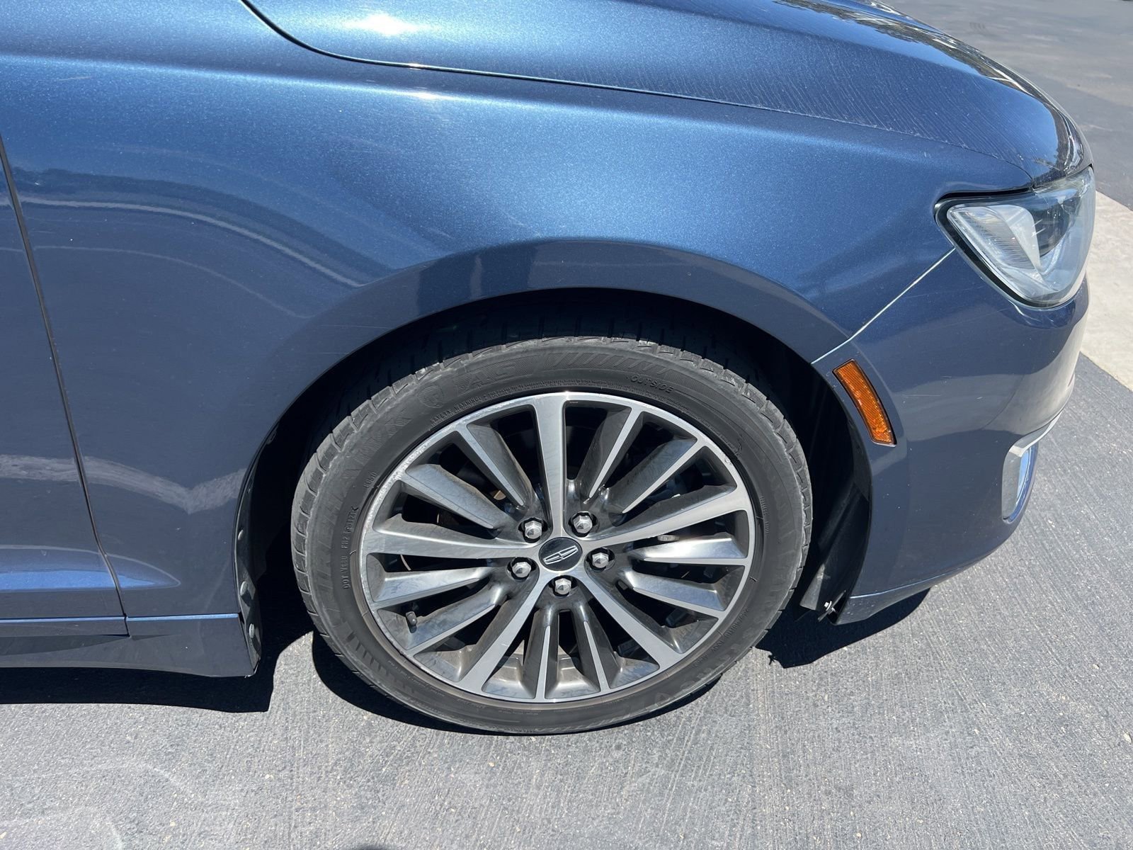 Used 2019 Lincoln MKZ Reserve image 11