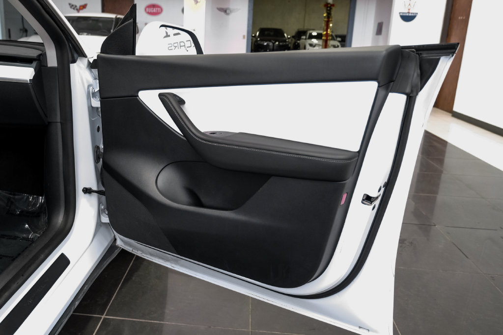 Used 2022 Tesla Model Y Performance AWD/4WD image 38