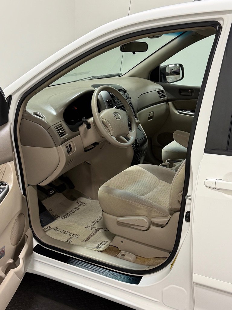 Used 2006 Toyota Sienna CE FWD image 8