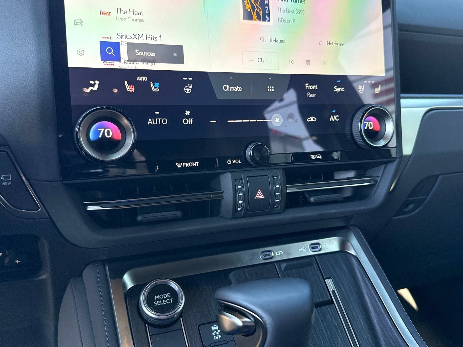 Used 2025 Lexus GX 550 w/ Accessory Package (Z1) AWD/4WD image 23