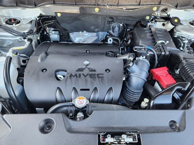 Used 2025 Mitsubishi Outlander Sport AWD image 31