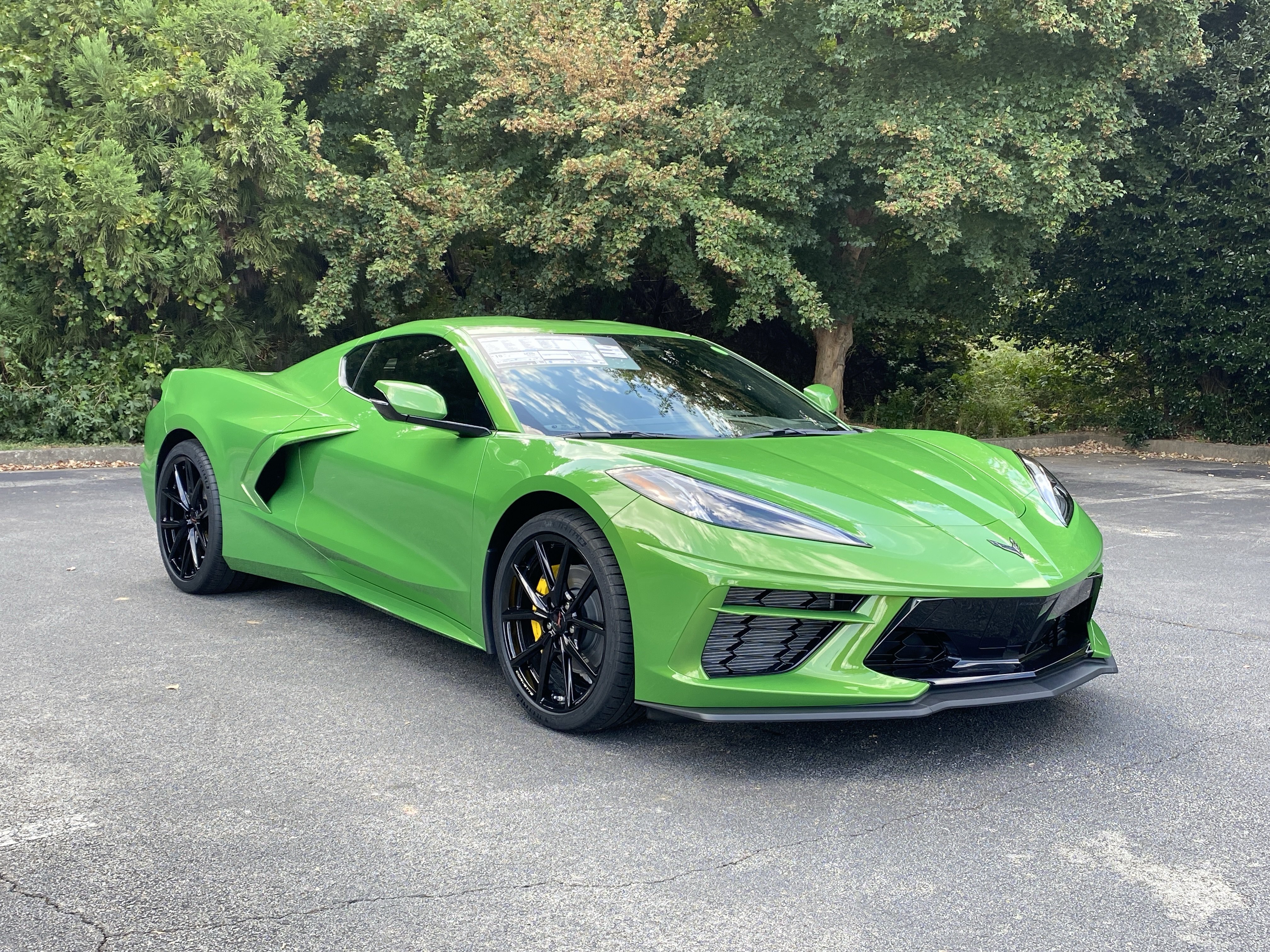 New 2027 Chevrolet Corvette Stingray Coupe w/ 1LT RWD image 2