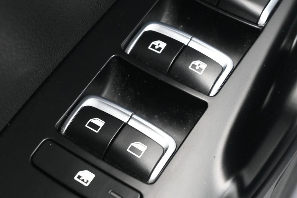Used 2022 Kia K5 GT-Line AWD/4WD image 14