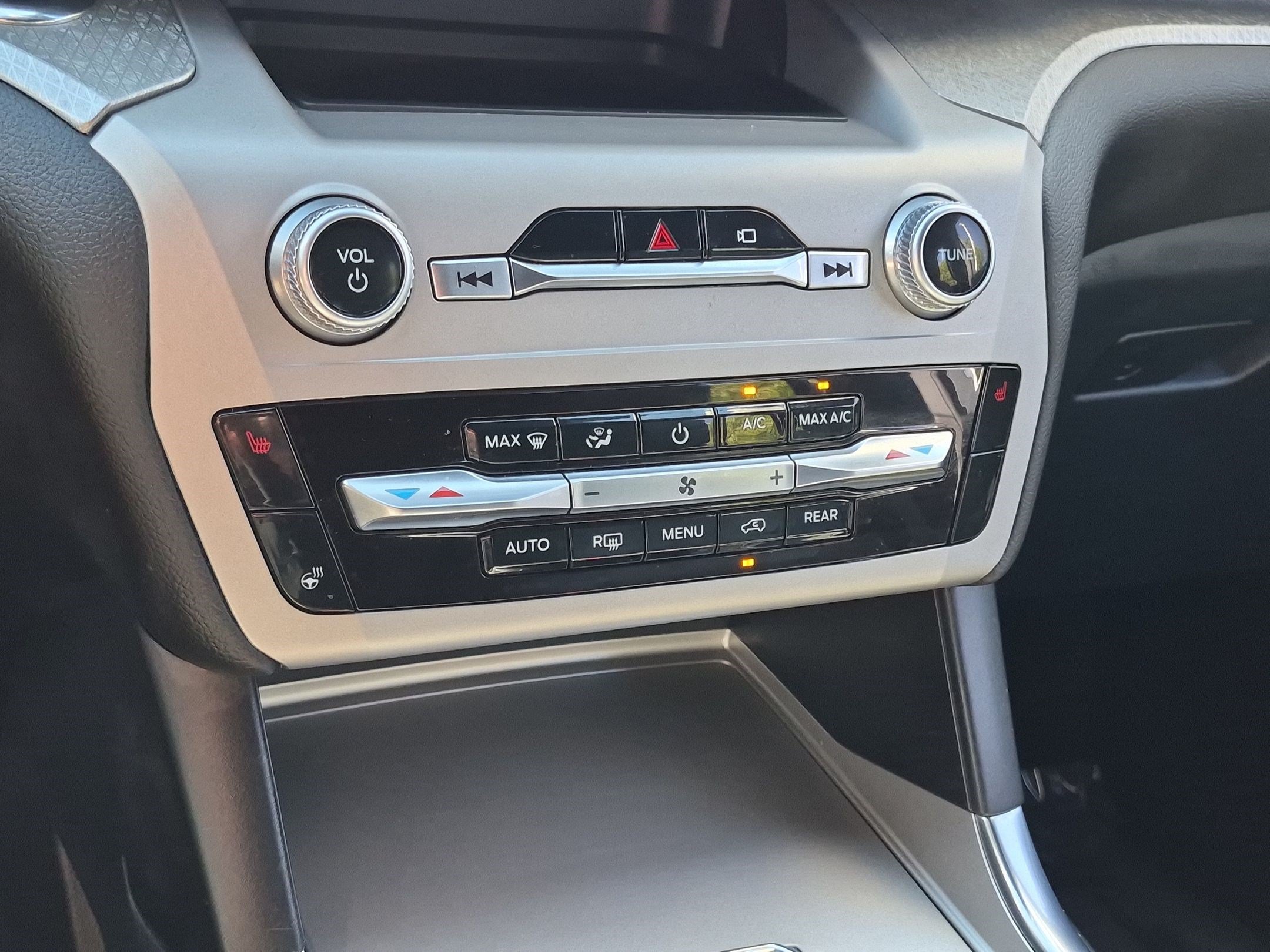 Certified 2022 Ford Explorer Timberline w/ Timberline Technology Package AWD/4WD image 26