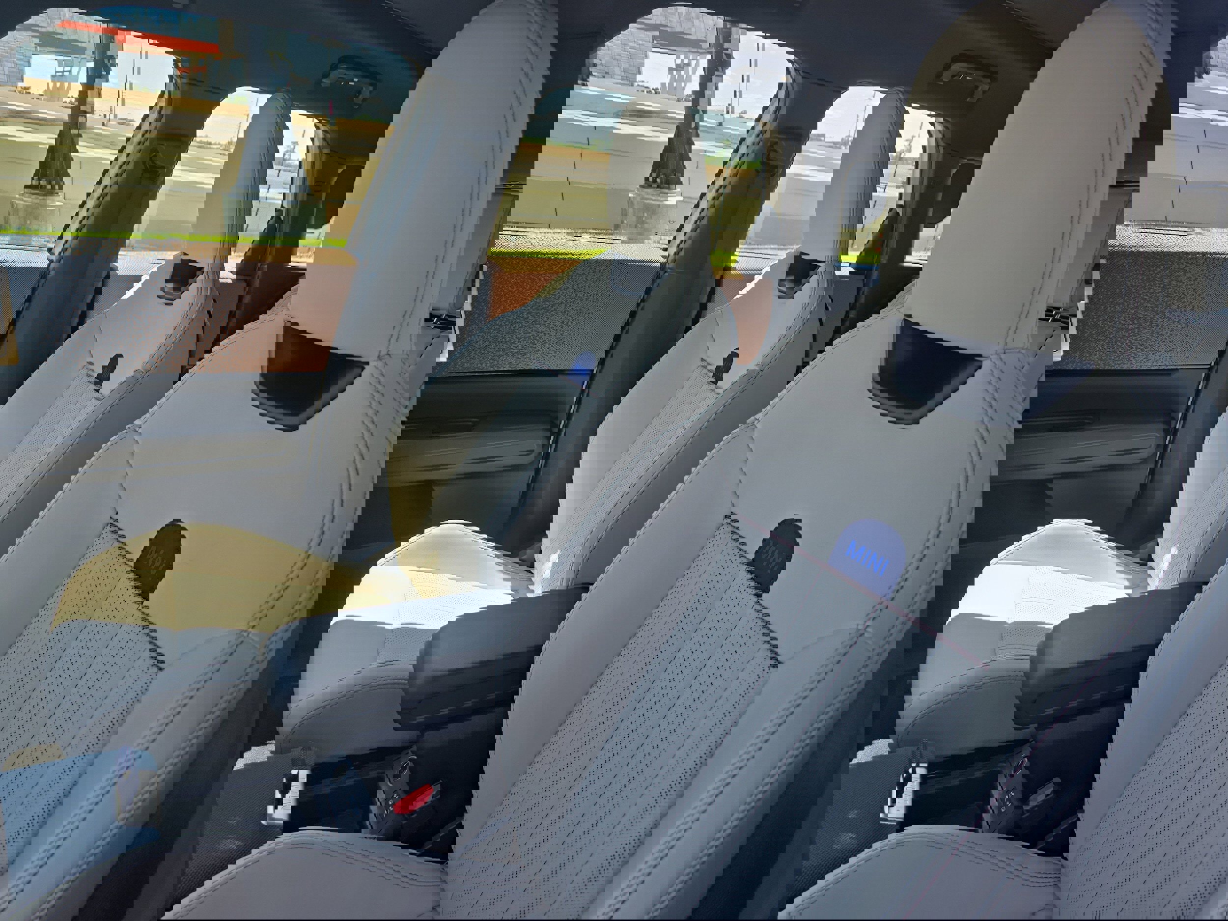 Used 2025 MINI Cooper Countryman S image 17