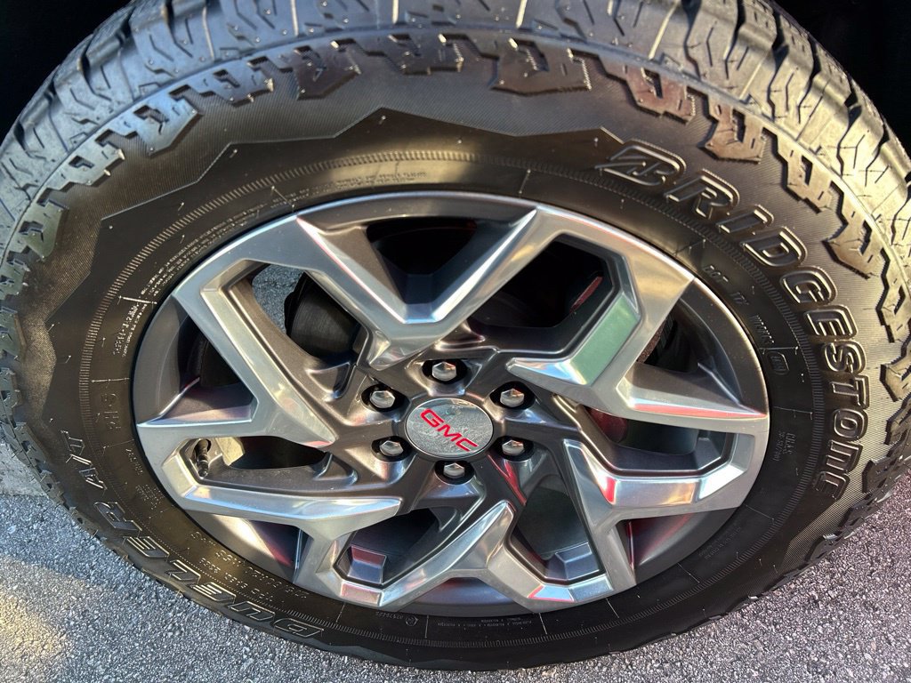 Used 2026 GMC Sierra 1500 SLT AWD/4WD image 54