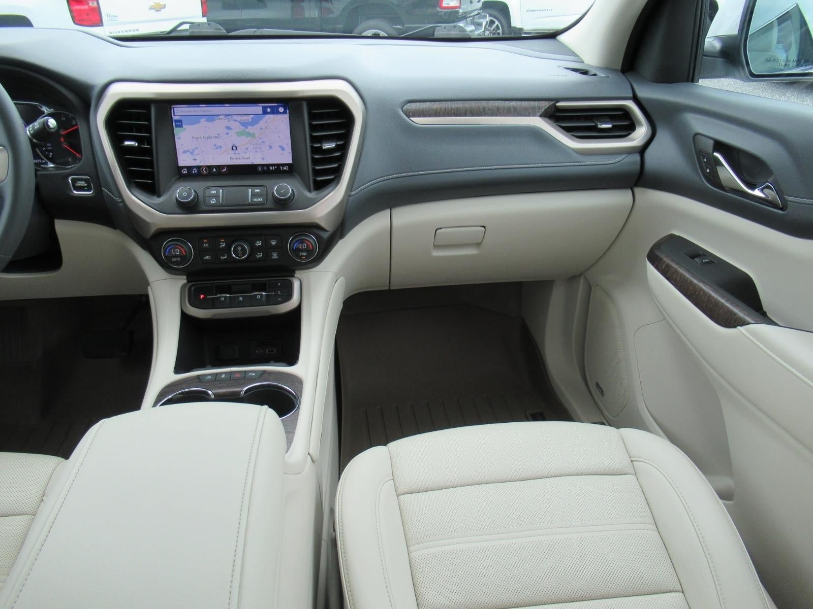 Used 2023 GMC Acadia Denali w/ Denali Ultimate Package FWD image 14