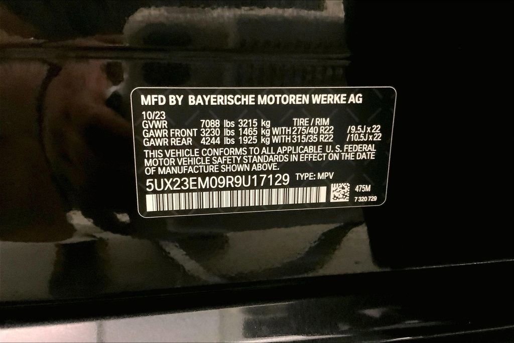 Certified 2024 BMW X7 xDrive40i w/ M Sport Package image 32