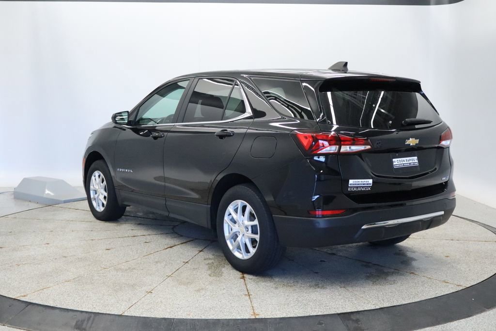 Used 2023 Chevrolet Equinox LT w/ Driver Convenience Package AWD/4WD image 3