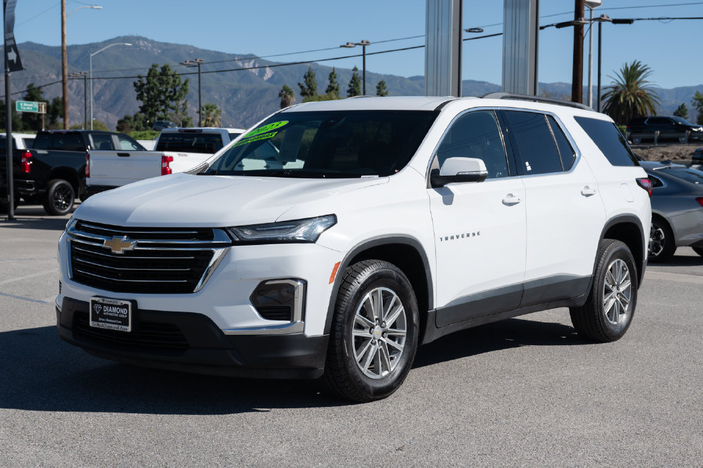 Used 2023 Chevrolet Traverse LT FWD image 8