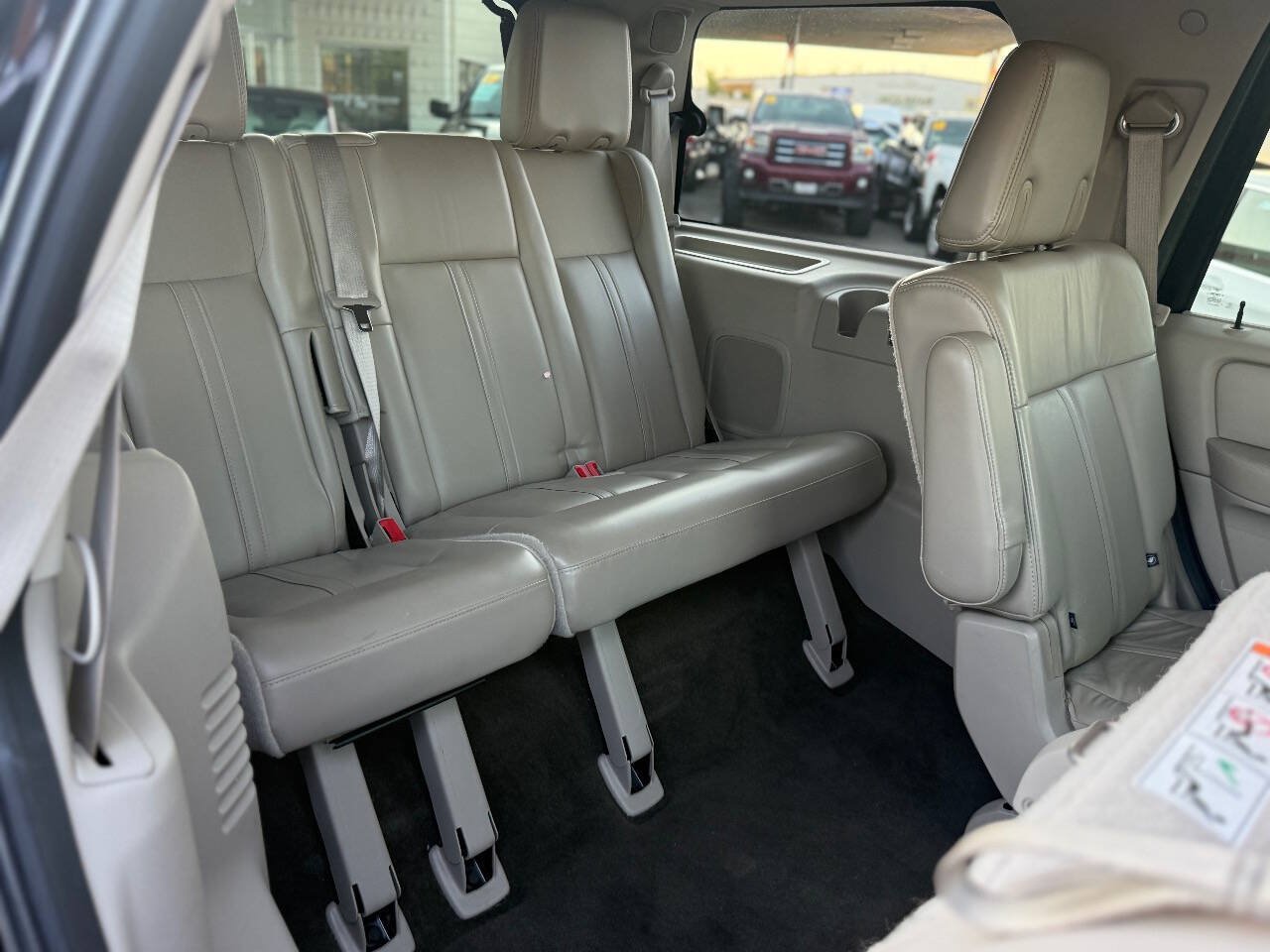 Used 2016 Lincoln Navigator Select AWD/4WD image 15