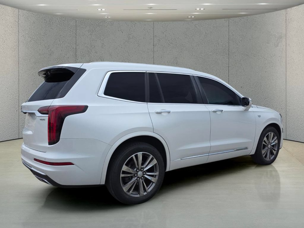 Used 2021 Cadillac XT6 Premium Luxury FWD image 4