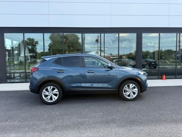 Used 2024 Buick Encore GX Preferred w/ Comfort Package AWD/4WD image 2