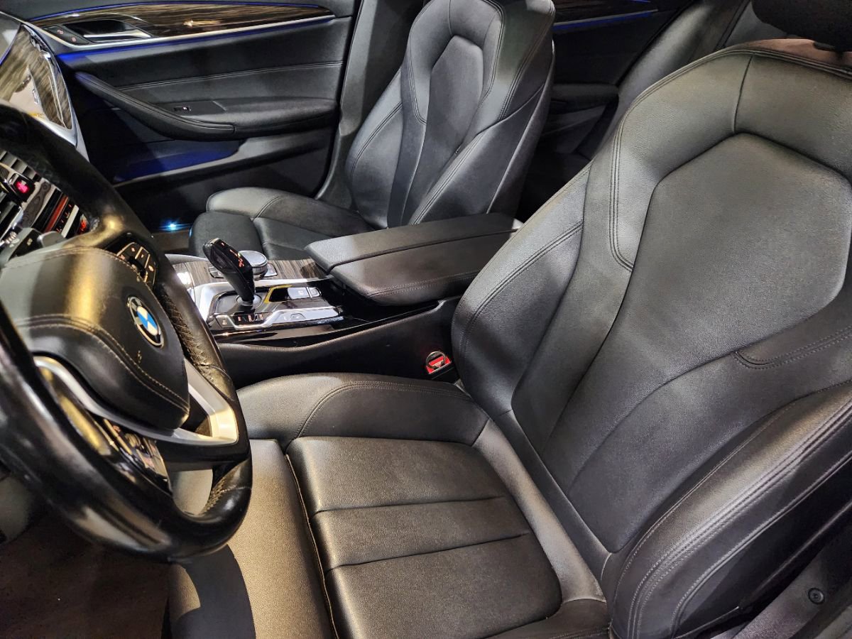 Used 2018 BMW 530e RWD image 27
