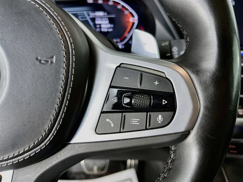 Used 2022 BMW X5 xDrive40i AWD/4WD image 16