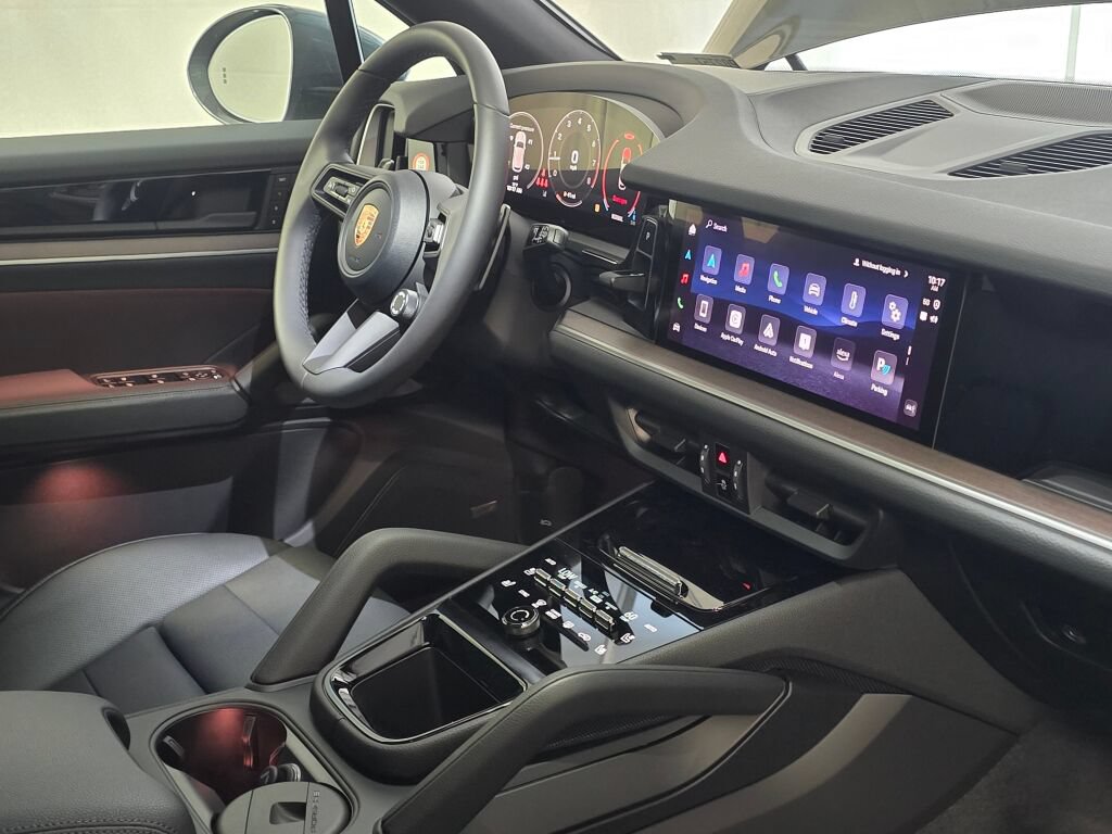 New 2026 Porsche Cayenne AWD/4WD image 28