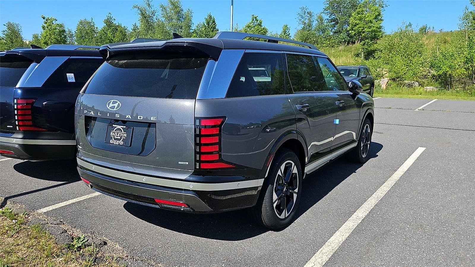 New 2026 Hyundai Palisade Limited AWD/4WD image 3