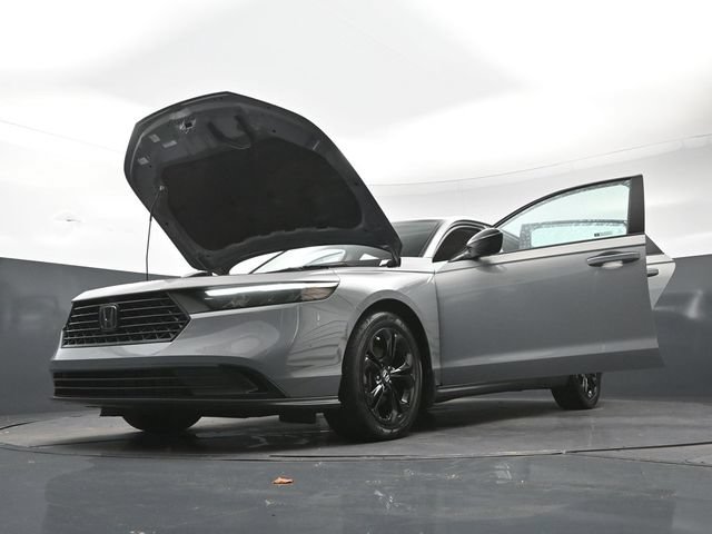 Certified 2025 Honda Accord SE image 32