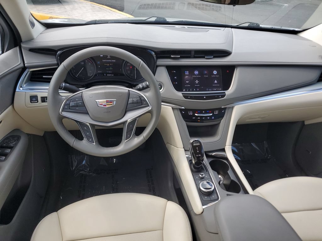 Used 2020 Cadillac XT5 Premium Luxury FWD image 17