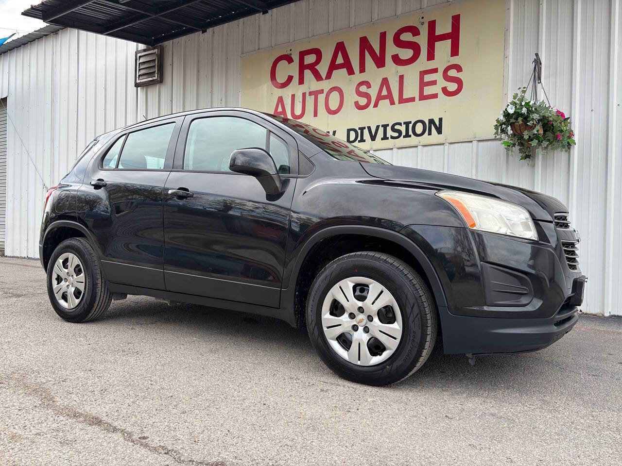 Used 2016 Chevrolet Trax LS w/ LPO, Cargo Package image 3