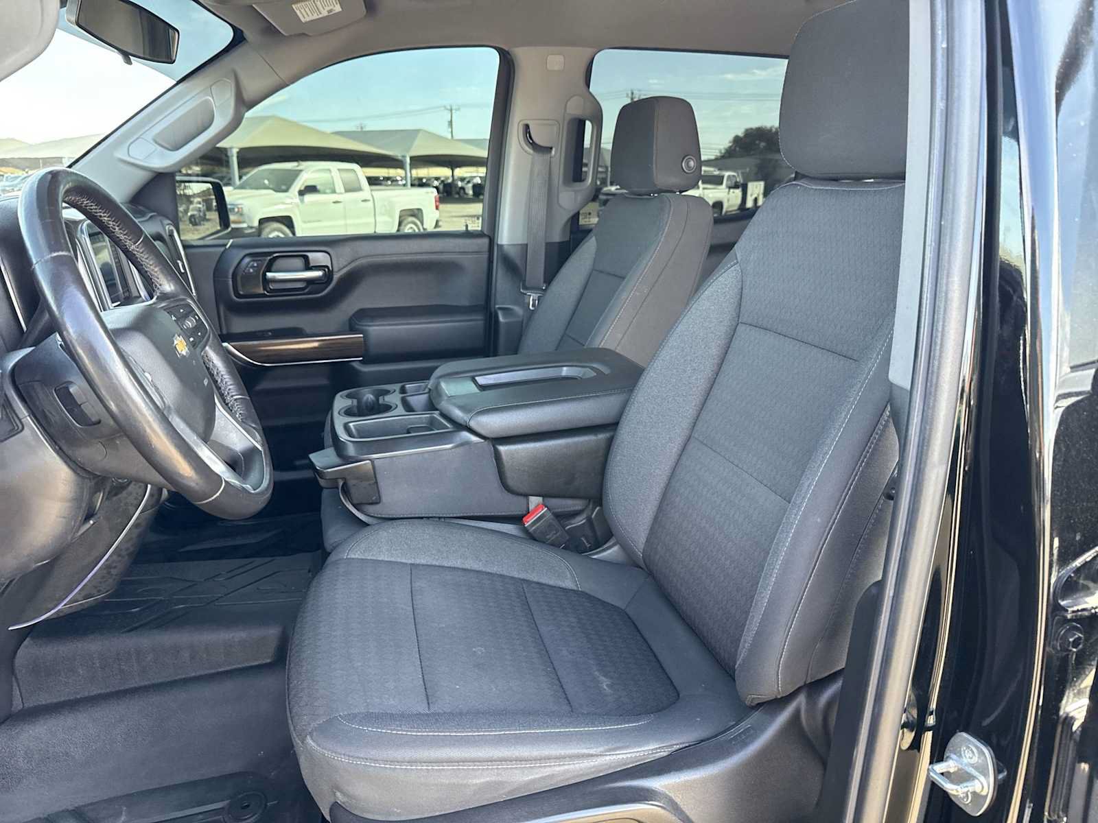 Used 2022 Chevrolet Silverado 1500 LT RWD image 15