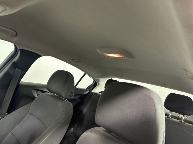 Used 2018 Chevrolet Cruze LT w/ Convenience Package image 12