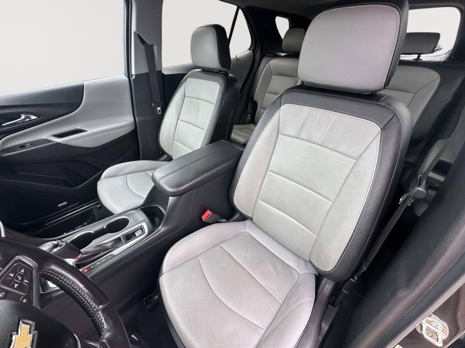 Used 2020 Chevrolet Equinox Premier image 26