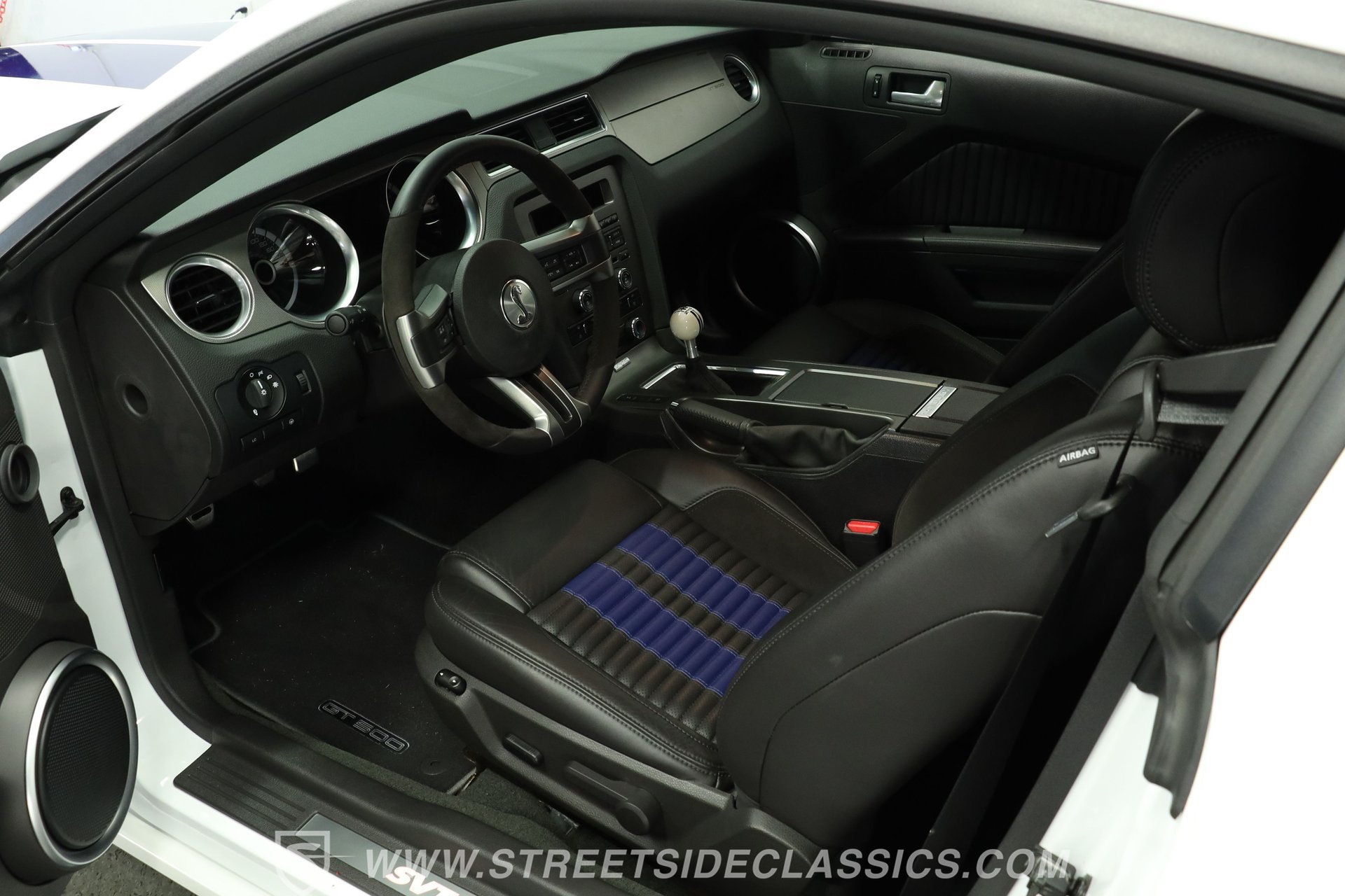 Used 2014 Ford Mustang Shelby GT500 RWD image 4