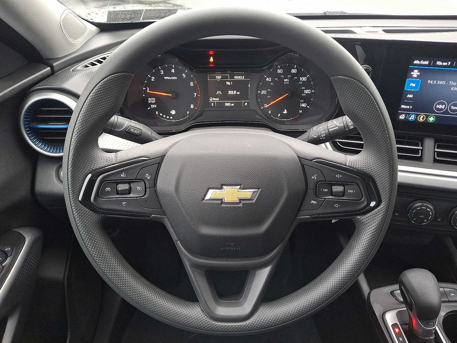 Used 2025 Chevrolet Trax LS w/ LS Convenience Package FWD image 19