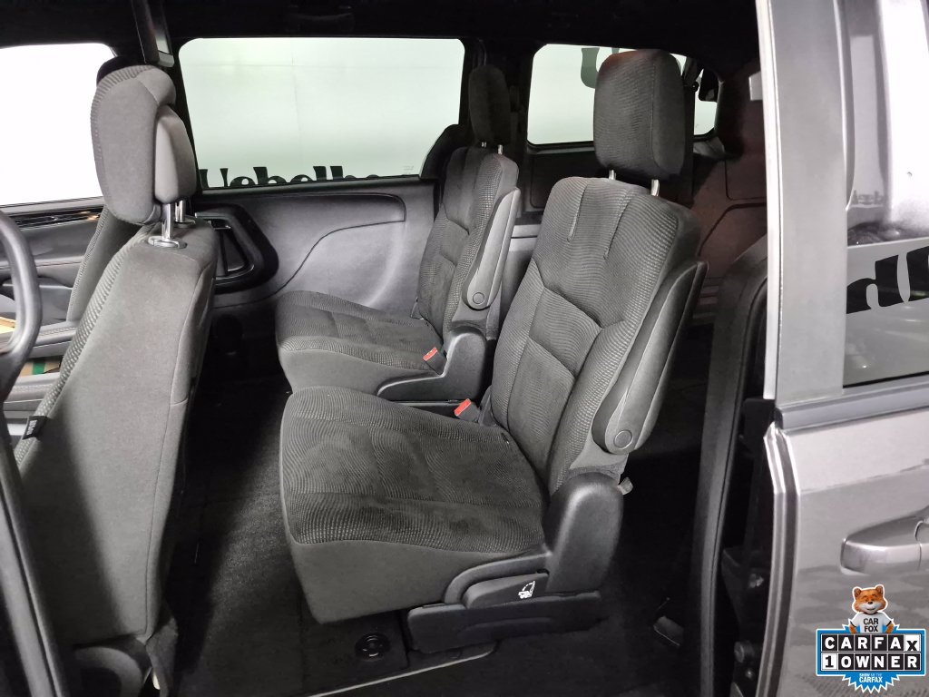 Used 2020 Dodge Grand Caravan SE FWD image 23