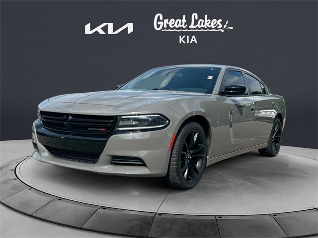 Used 2018 Dodge Charger SXT w/ Blacktop Package