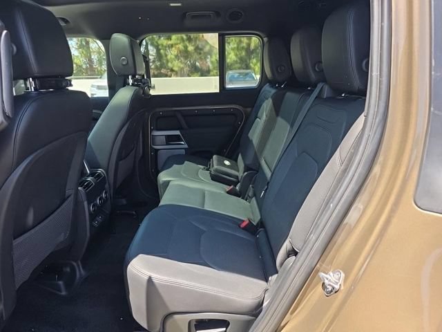 Used 2023 Land Rover Defender 130 S AWD/4WD image 4