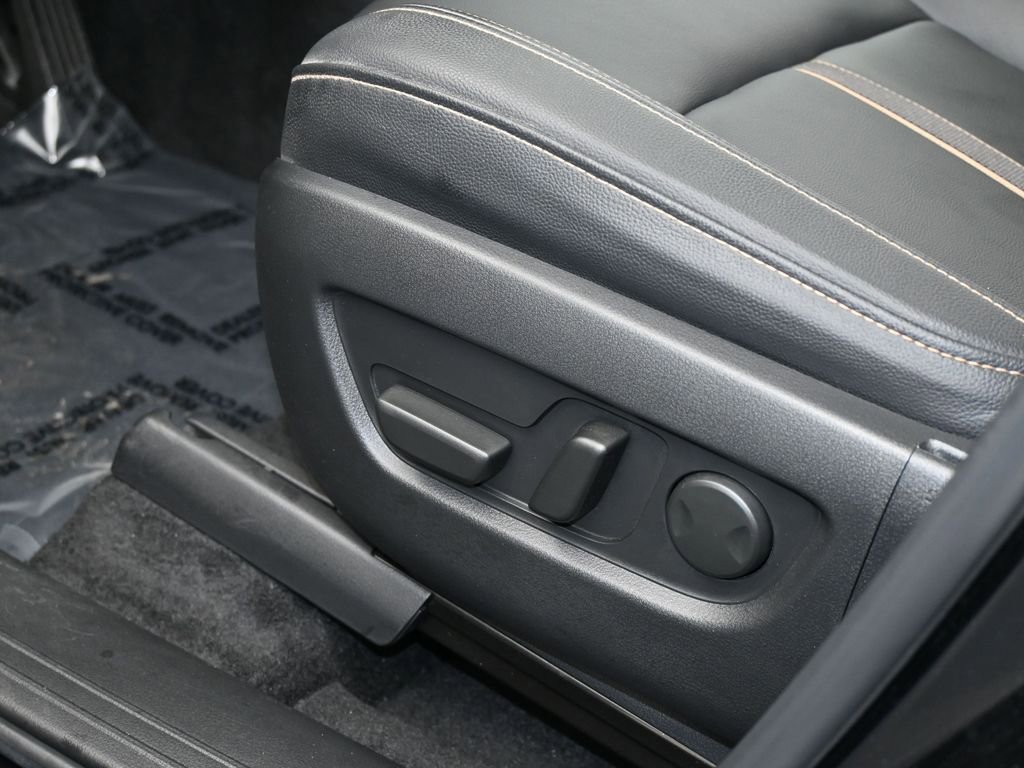 Used 2025 MAZDA CX-90 3.3 Turbo w/ Select Package image 12