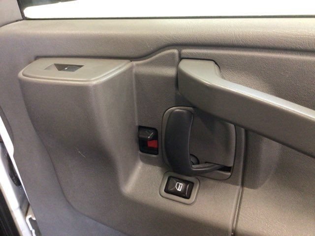 Used 2018 GMC Savana 2500 w/ Driver Convenience Package RWD image 8