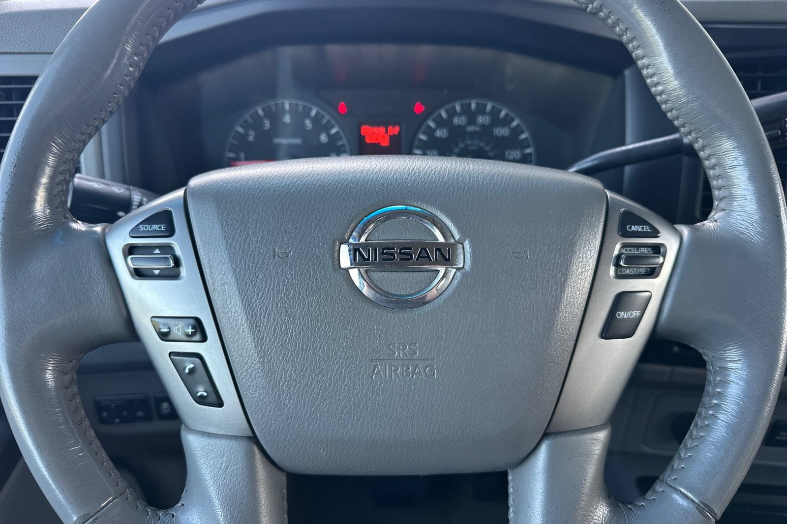 Used 2019 Nissan NV 3500 SL RWD image 34